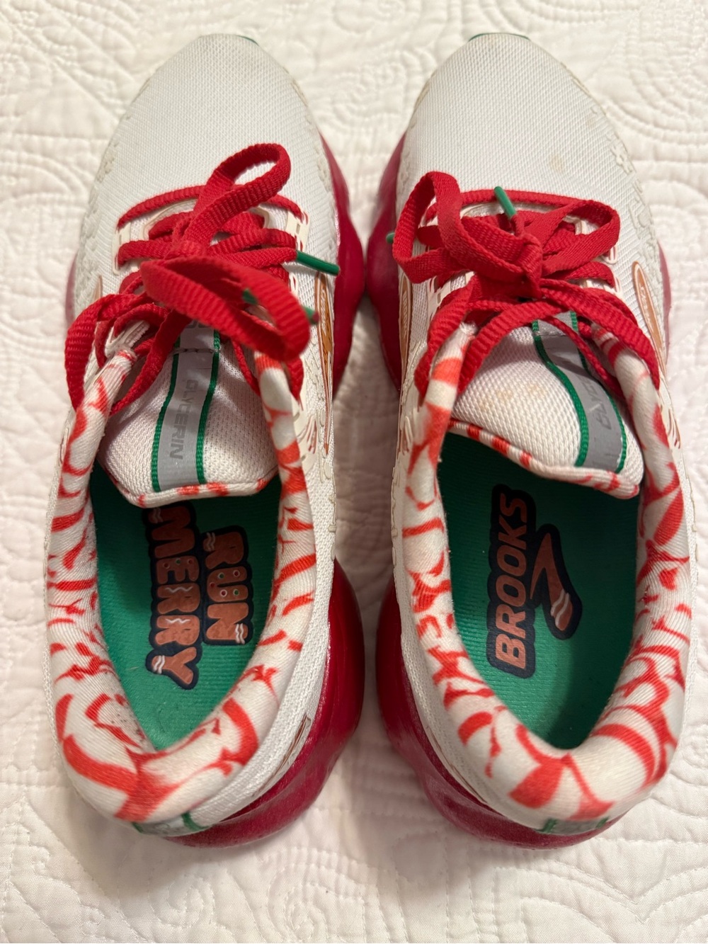 Brooks Women’s Glycerin Running Shoes - Limited Edition Christmas Drop - Picture 3 of 6